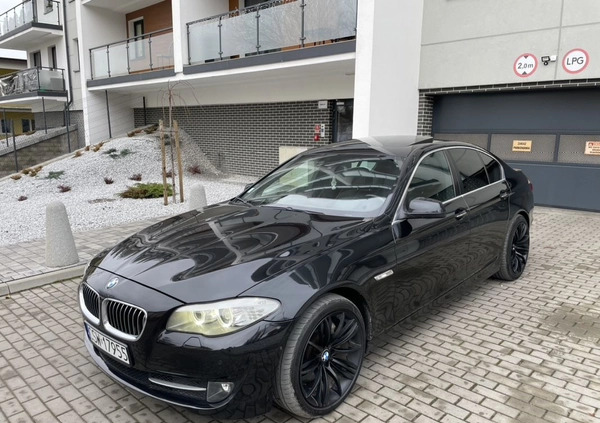 BMW Seria 5 cena 58900 przebieg: 211500, rok produkcji 2012 z Świecie małe 529